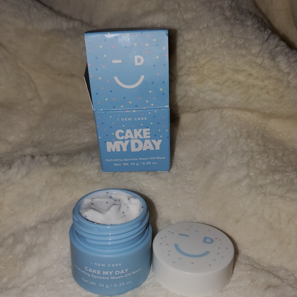 Hydrating wash off mask